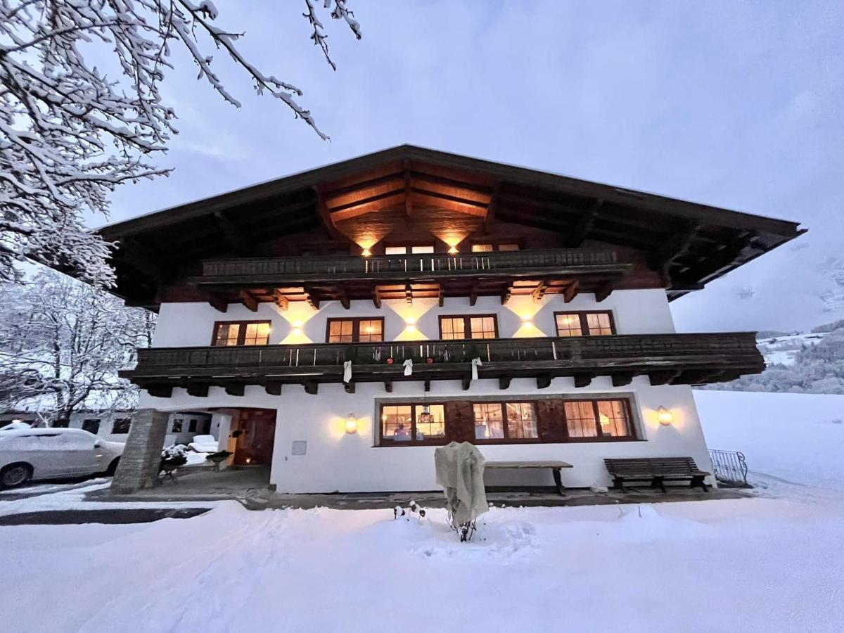 Villa Untergrundgut Leogang Esterno foto