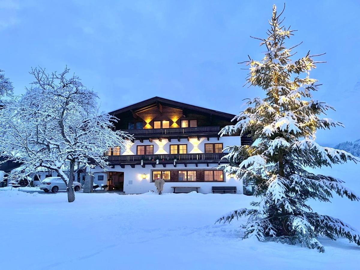 Villa Untergrundgut Leogang Esterno foto